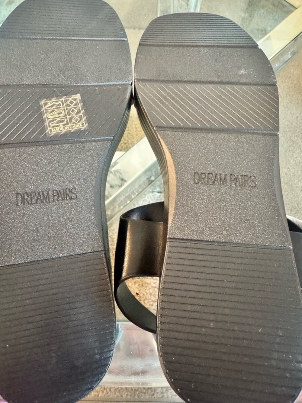 New Black Women's Two-Strap Flat Sandals - Picture 5 of 5